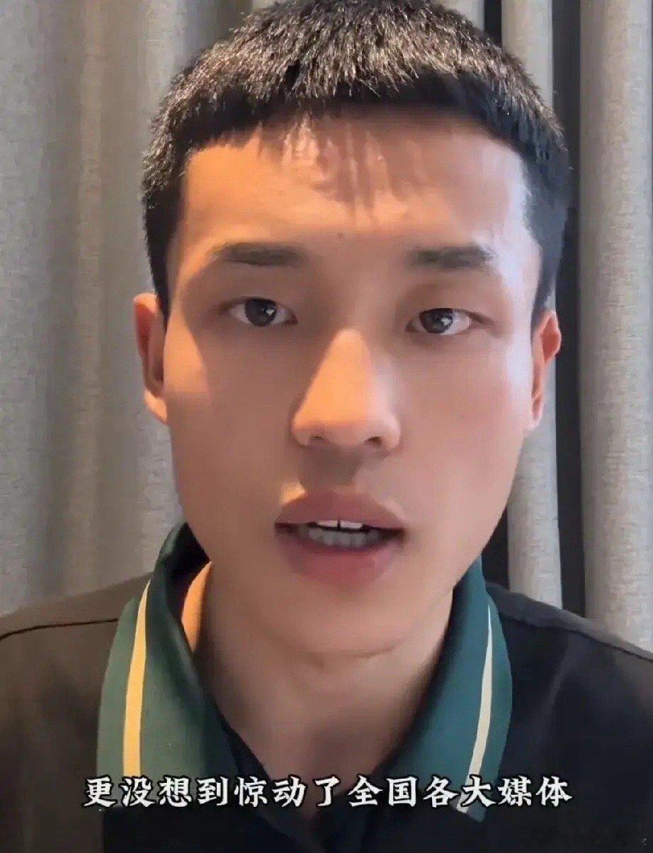 记住这位小伙子吧他真的是为牛马打开了新思路没错，他就是那位3小时纯赚245元靠倒