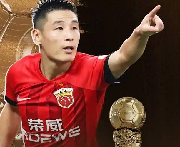 武磊身价暴跌到底点，曾经的“武球王”身价从150万欧暴跌到现在的50万欧，岁月不