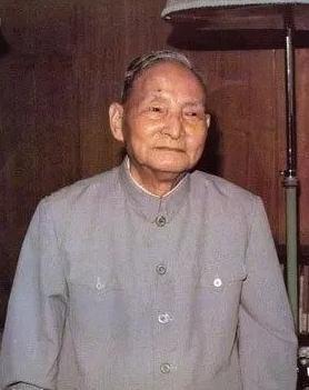 1962年，毛主席约谈陈云一个小时，22天后陈云婉拒开会。提出：自己的心脏功能很