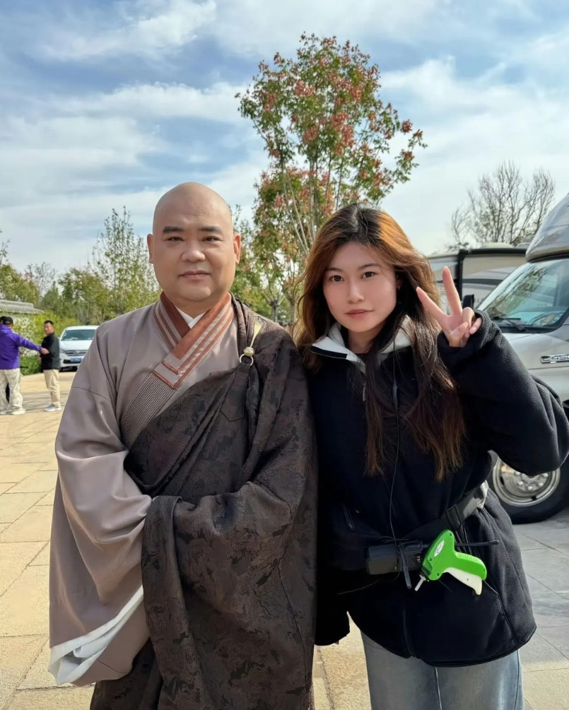 如果这次再不灵,就说明郭德纲真不是当导演的料子了!德云社新剧《绝顶富贵》,不但