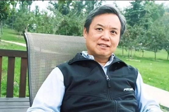 “我可能活不过3个月了！”2007年，凌志军被查出肺癌晚期，恶性肿瘤已遍布全身，