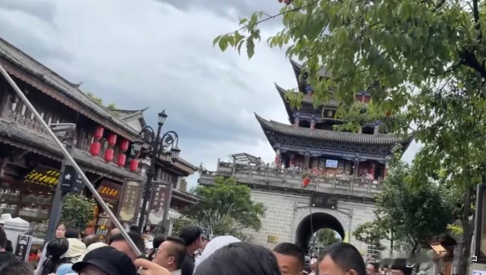 这次从昆明到大理再到丽江的旅行，实在太让人失望了。特意挑了贵价酒店，想着能住