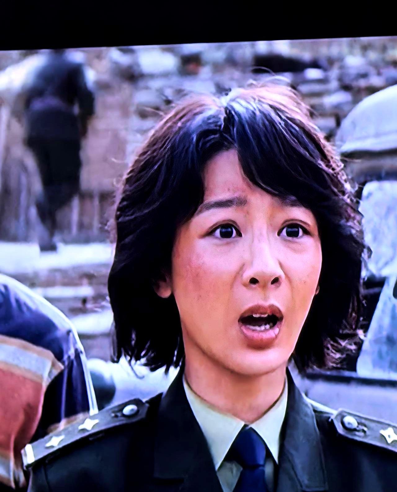 央视新剧结局太狠了！胡歌、杨紫主演的《凡人英雄》，直接告诉你人生没有“上上签”