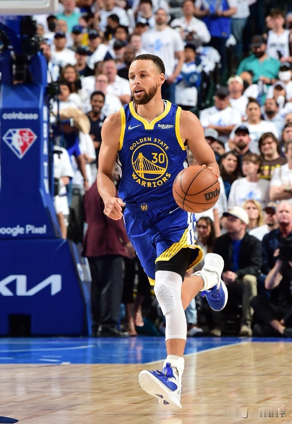 ESPN真是太高看勇士巨星库里了！明天勇士将会在客场挑战独行侠，今天ESPN对于