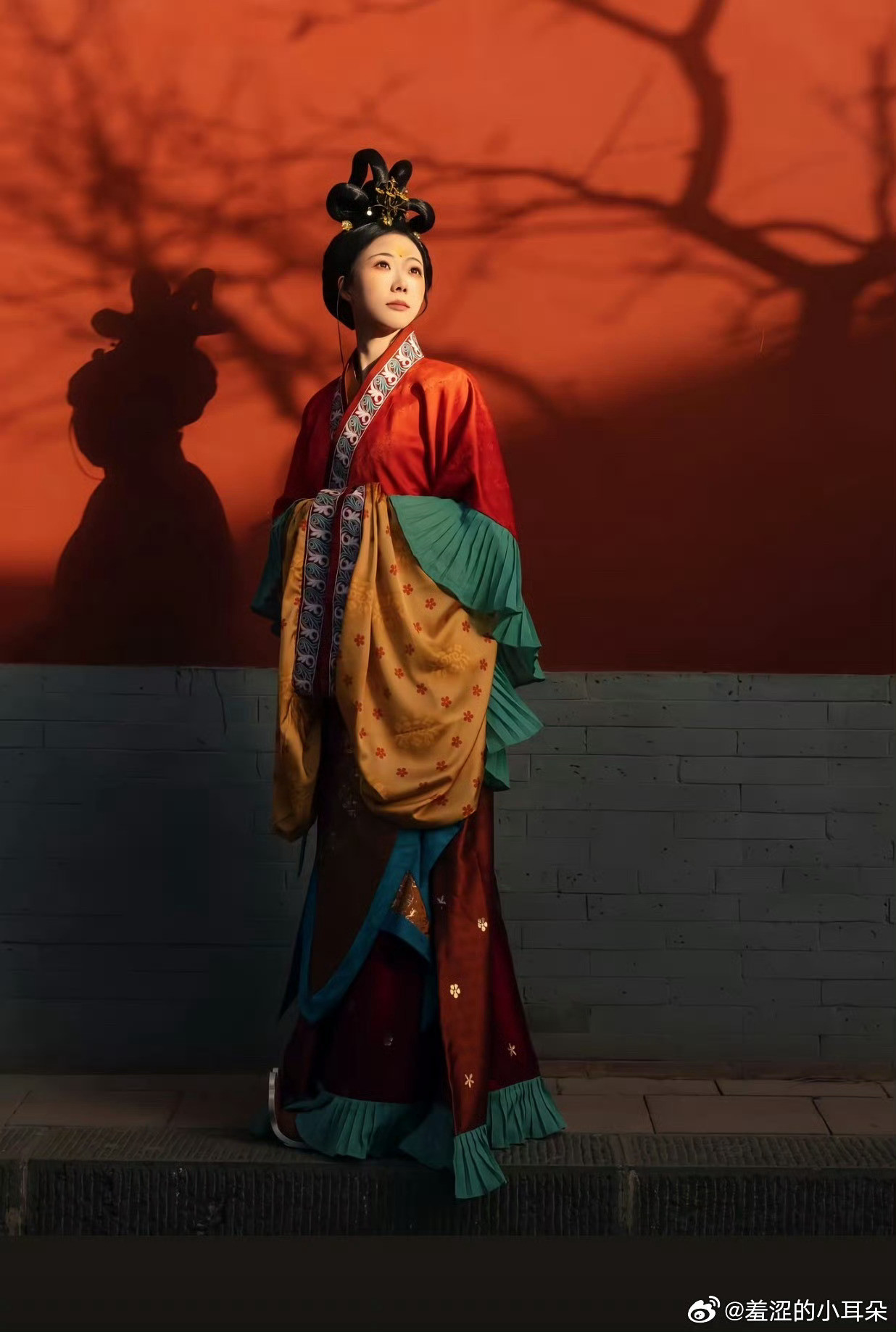 杨幂的《江山大同》终于要开机了，请妆造组打响这部女性历史大剧的第一炮