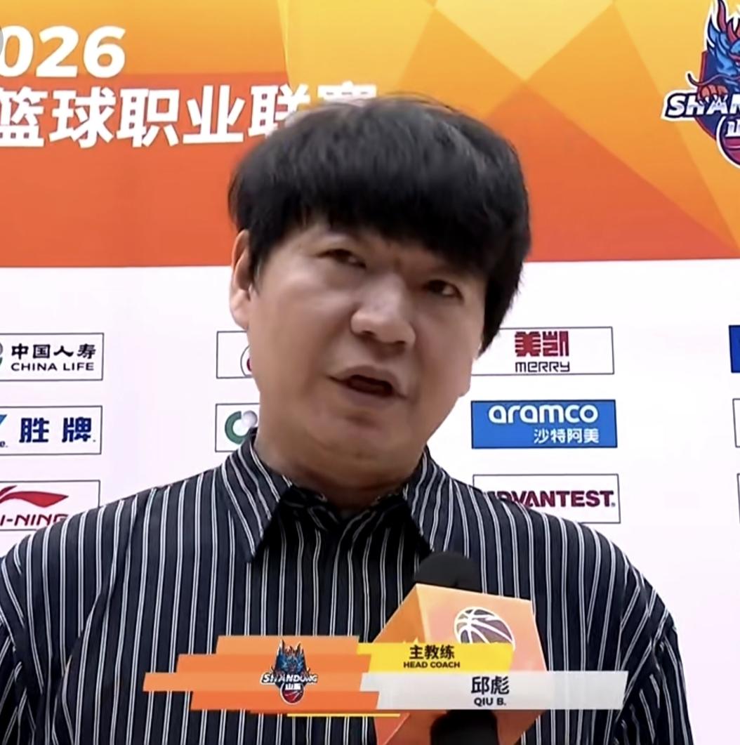 CBA常规赛/邱彪指导，你别演着演着把自己演下课了！在刚刚结束的一场CBA常规