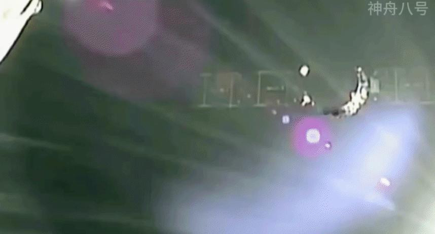 神舟二十二号飞船成功与中国空间站自动交会对接，解开心中多年一个疑惑。那就是20