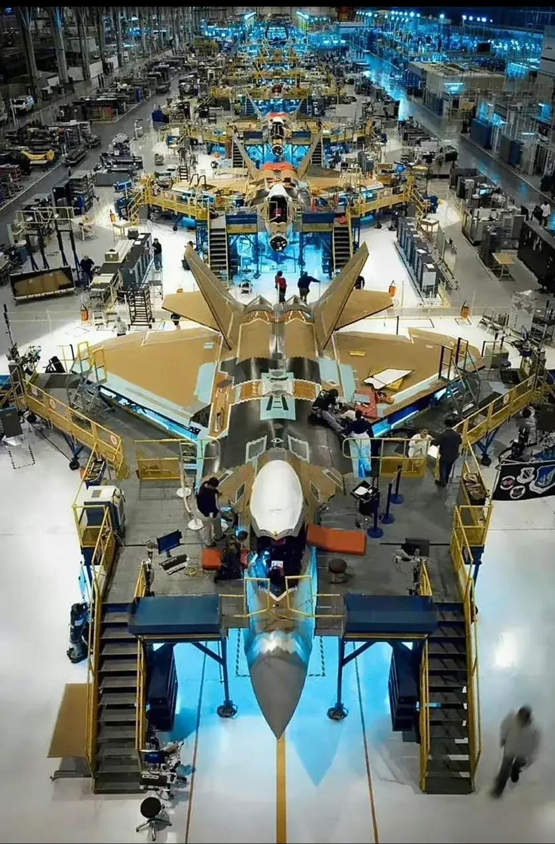 理解了美国的所谓“斩杀线”，也就明白了，为什么美国F22生产线拆了就无法复原？不