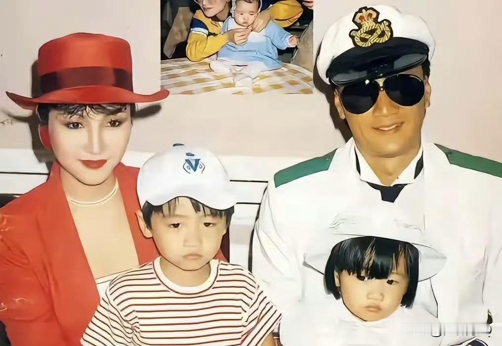 从小就被富养的谢霆锋就是个打扮时髦的小少爷，当然狄波拉也是，各大名牌随便穿，搁在