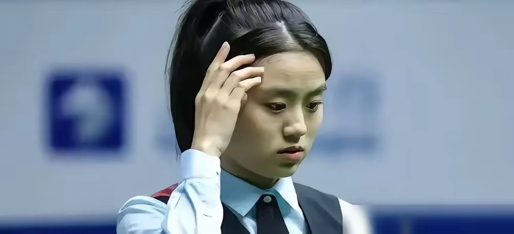 笑不活了家人们！斯诺克百年铁规矩，今天被19岁小姑娘干碎了！白雨露才刚满十九岁