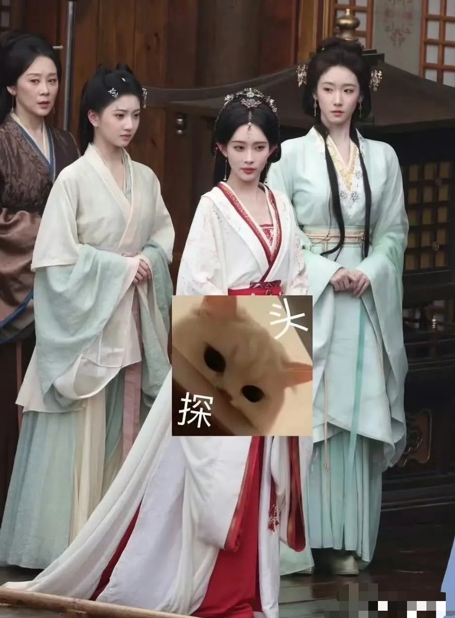孟子义新剧《百花杀》路透引热议，小演员意外撞脸景甜引关注近日，孟子义新剧《百花杀