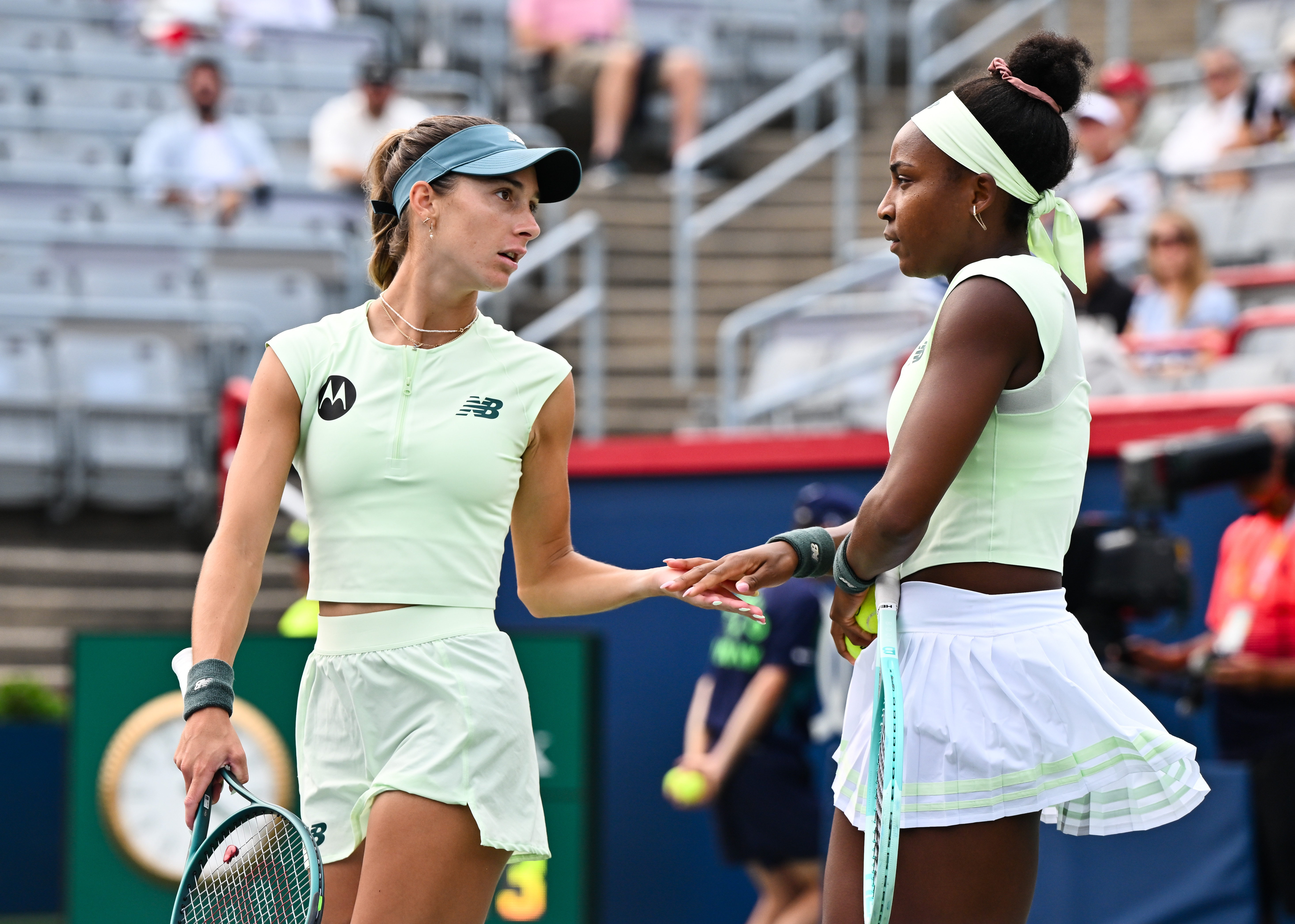 WTA1000蒙特利尔站双打半决赛，高芙/凯斯勒以5-76-410-6逆转达