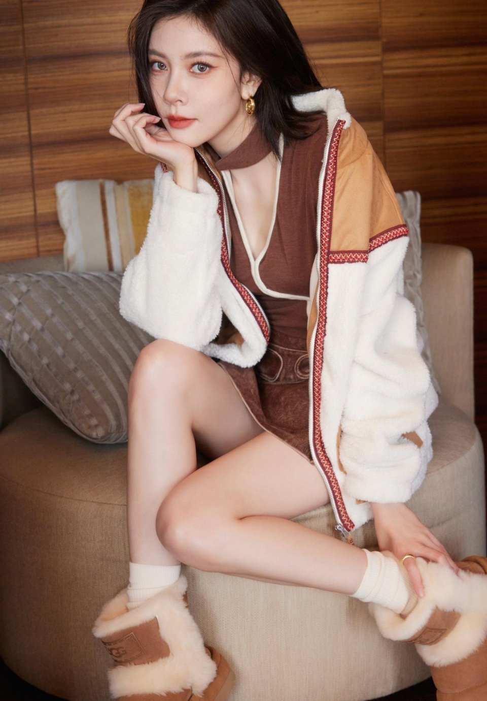 宋妍霏美腿封神～～宋妍霏​​​