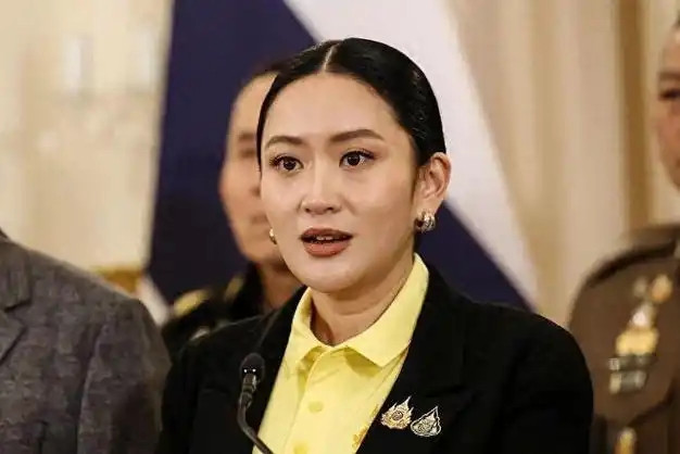 佩通坦担任文化部部长后，首次会议便一改以往对柬风格，态度强硬，立场坚决，处事干练