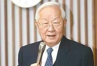 台积电创始人张忠谋，再次语出惊人！他说：“若美国要扼杀他们，中国真的无能为力！”