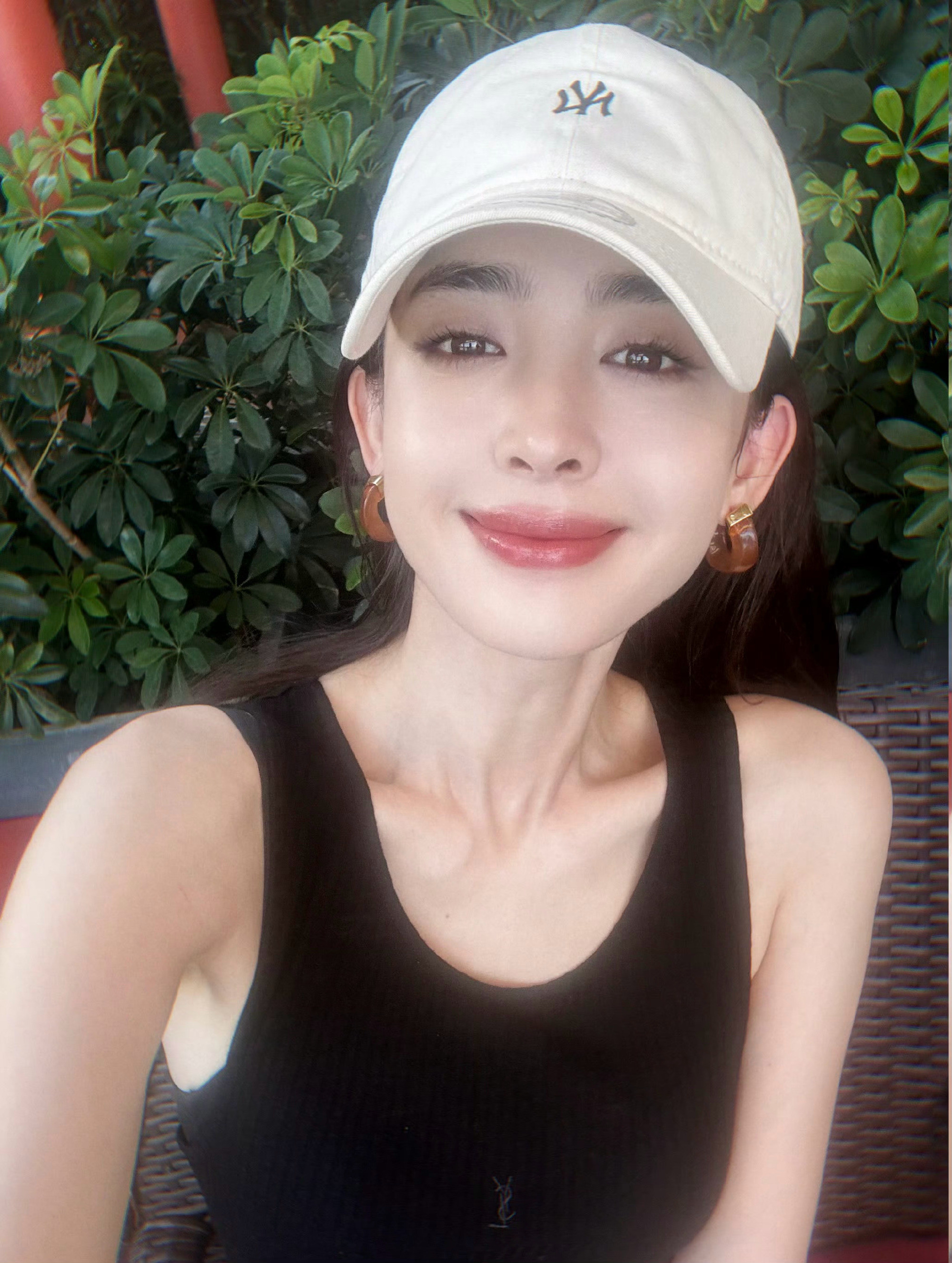 娜扎竟然这么瘦的吗，很好奇她怎么做到又瘦又有料的