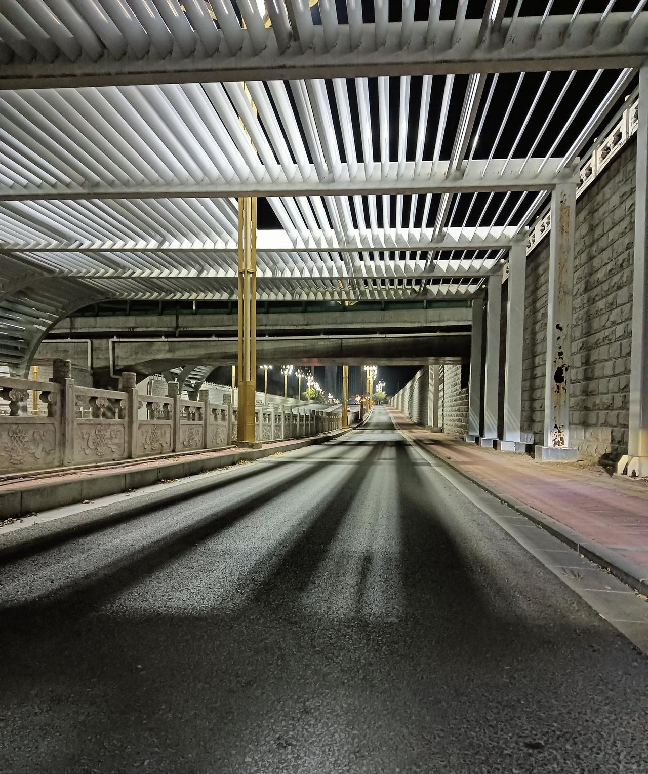 交易亏损不是随机发生的，它集中在两个要命的时刻。第一个时刻是你刚赚钱的时候。数据