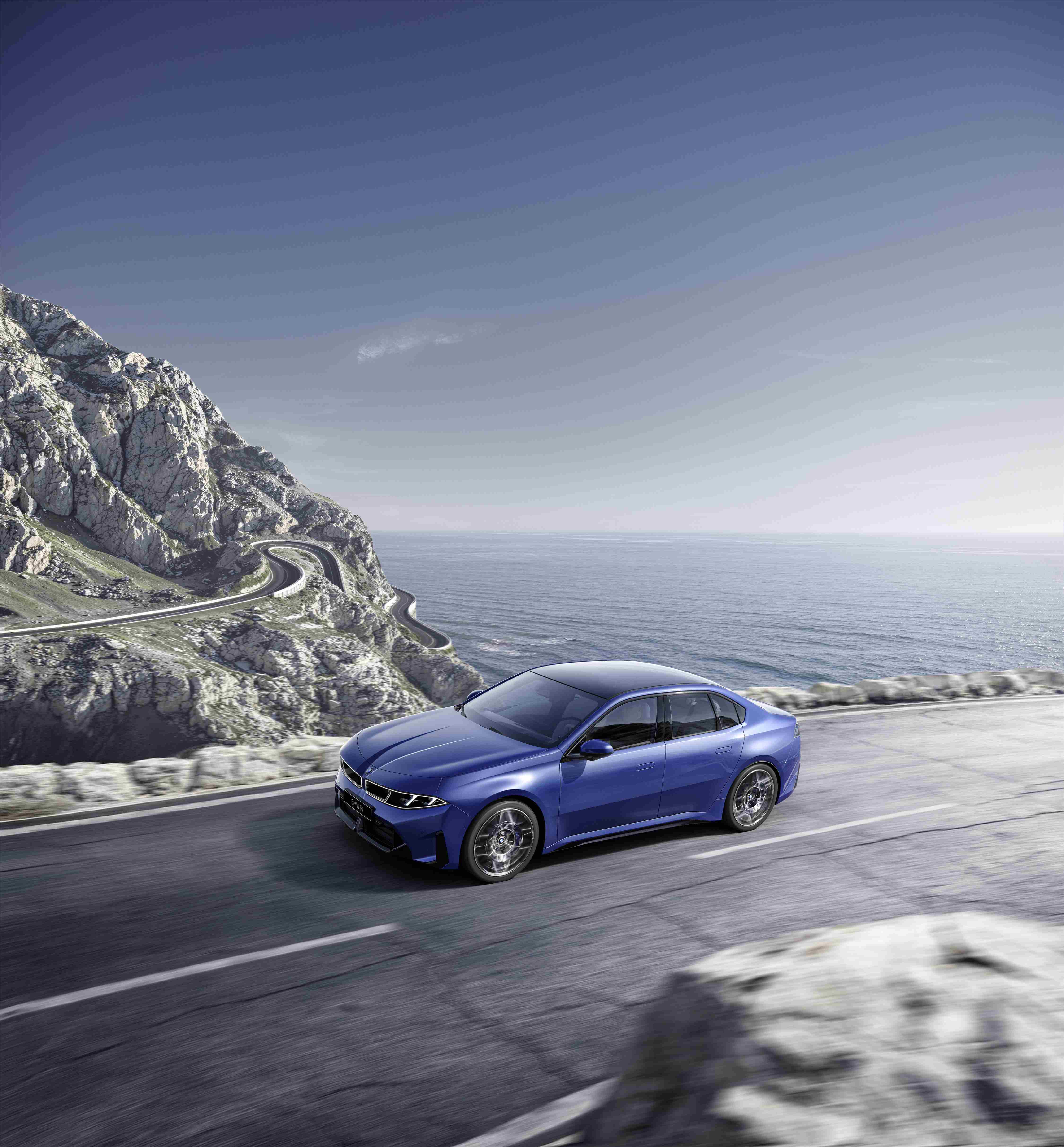 全新宝马i3来了，一组关键信息•⚡️第二款新世代车型，BMW3系的第八代车型，