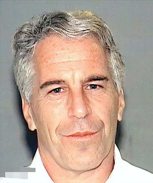 华尔街又爆出惊天大瓜！高盛集团首席法律顾问凯瑟琳·鲁姆勒不得不官宣辞职，这也是美