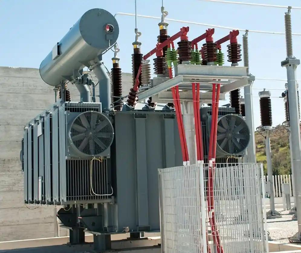 马斯克的嘴，真跟开过光一样。去年他在博世大会上放话，芯片荒之后，全球下一个抢