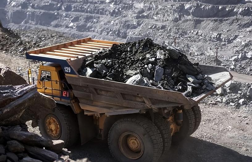 放眼全世界，真正被老天眷顾的地方估计就两个，第一个就是澳大利亚的铁矿，严格来说，