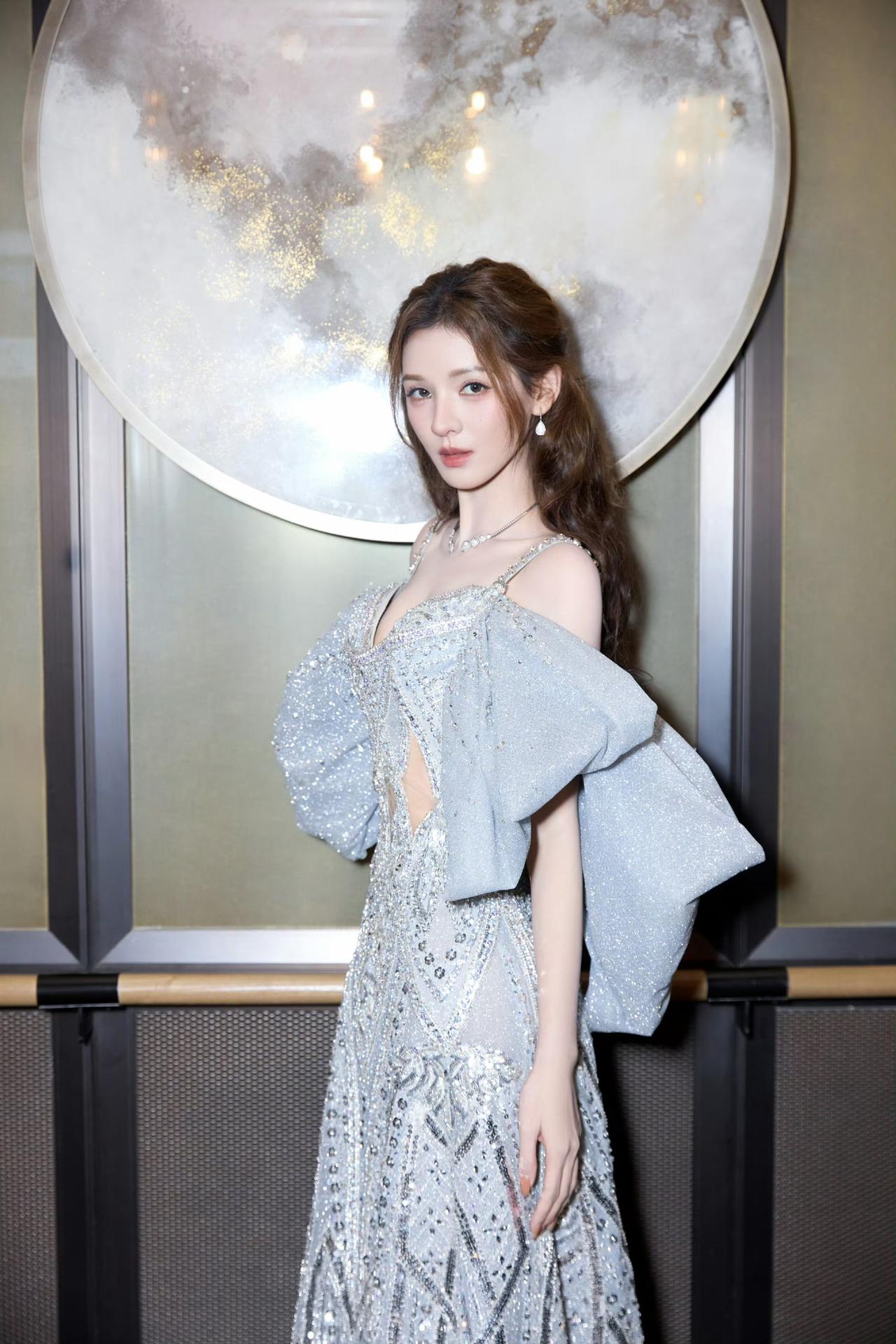 好美呀曦曦公主[害羞]张予曦娱乐