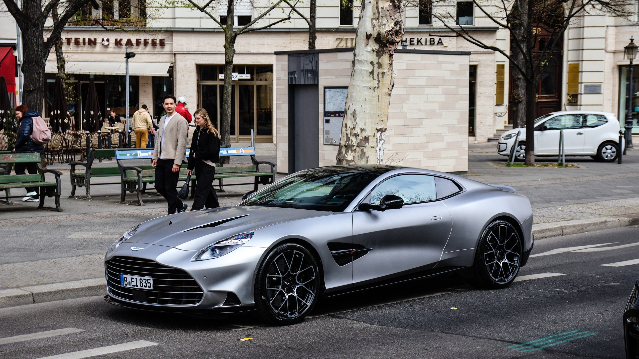 AstonMartinVanquishastonmartin阿斯顿马丁阿斯顿
