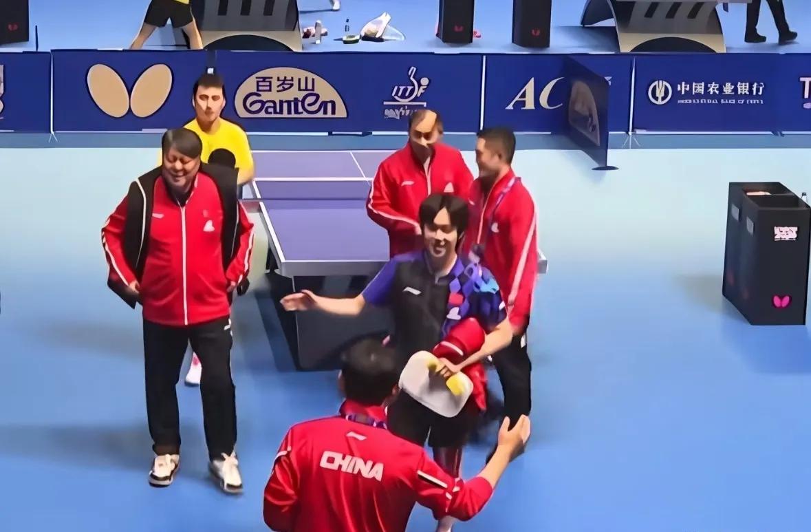 世乒赛最解气一战！五天前小组赛1-3输韩国，今天淘汰赛直接3-0剃光头复仇！王楚