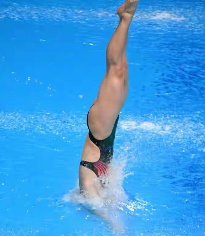 新搭档首秀即夺冠！全红婵的成功秘诀何在？全运会女子双人10米台，全红婵的搭