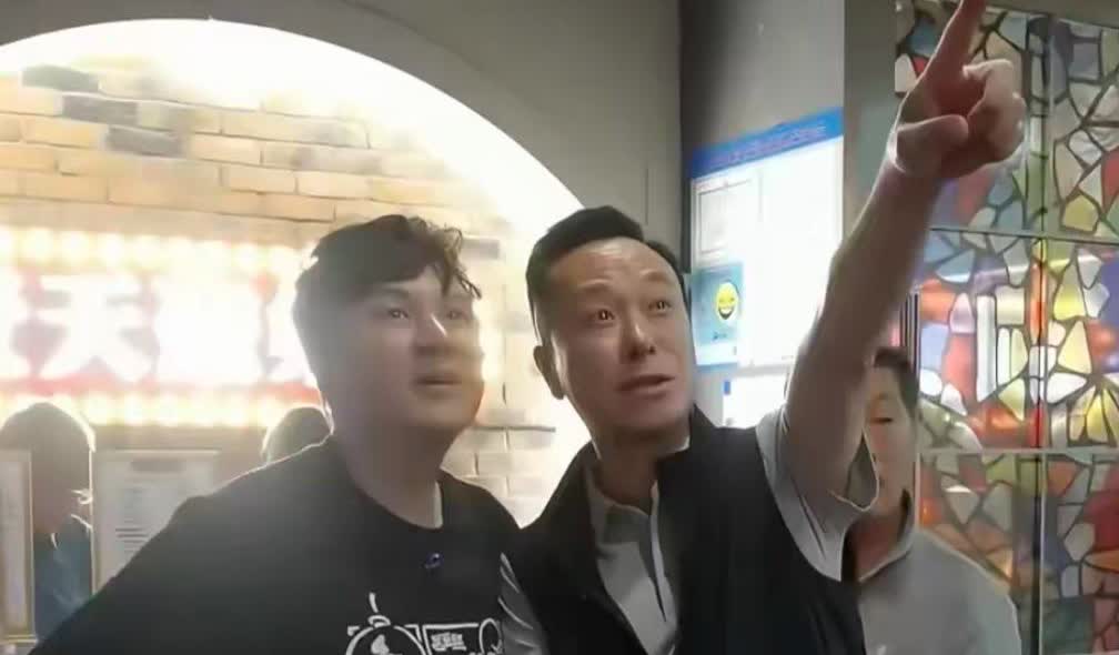 朱桢和高原“握手言和”？朱桢为了宣传自己的壹天俱乐部，真是煞费苦心，利用姨夫