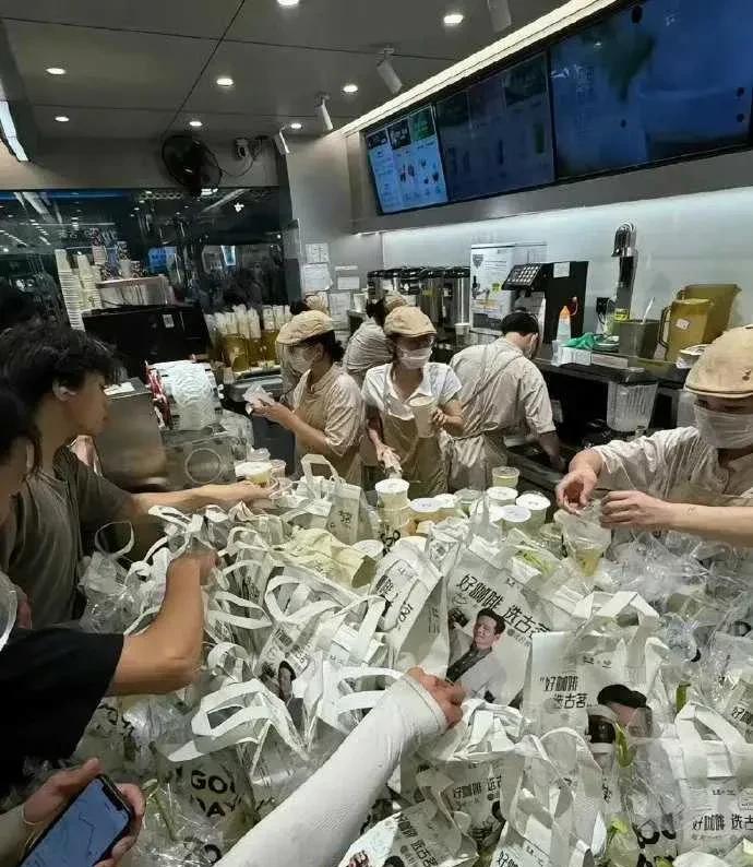 大战之后，又是一地鸡毛。