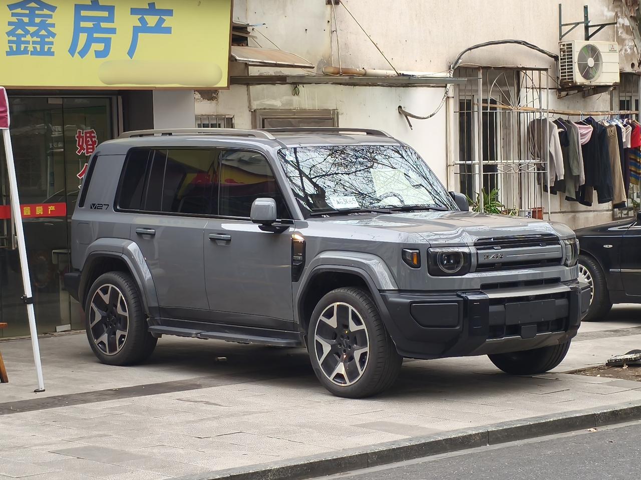 3月26号，偶遇一辆iCARV27原来灰色才是iCARV27的颜值担当，