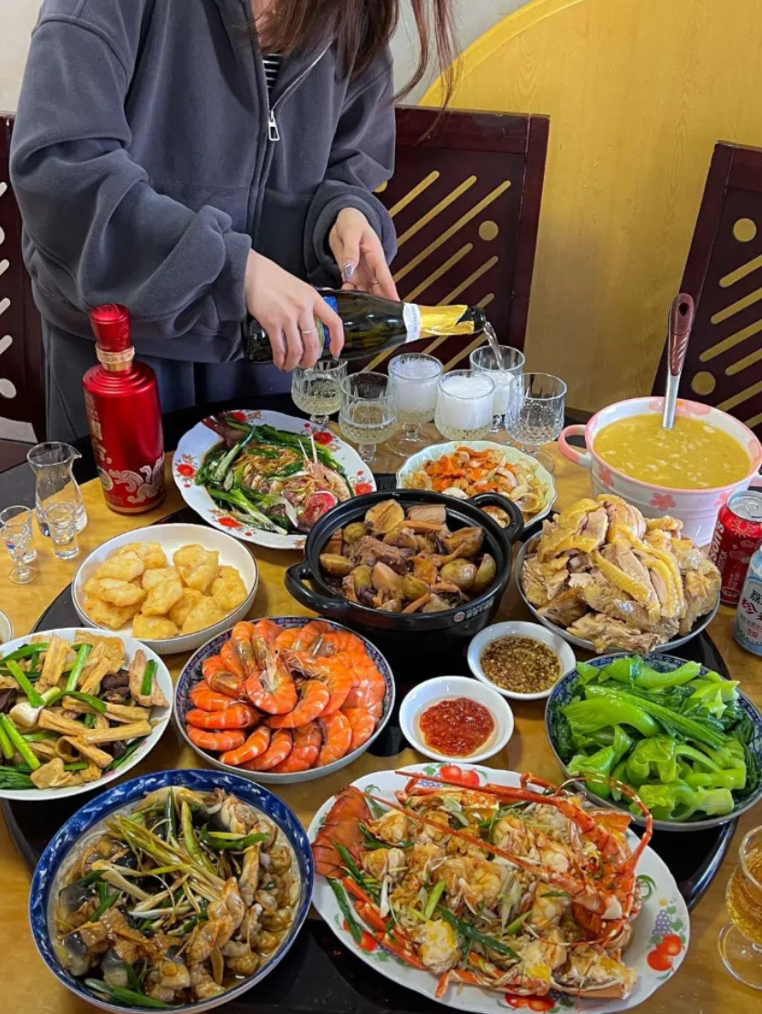 这一桌算什么菜系……