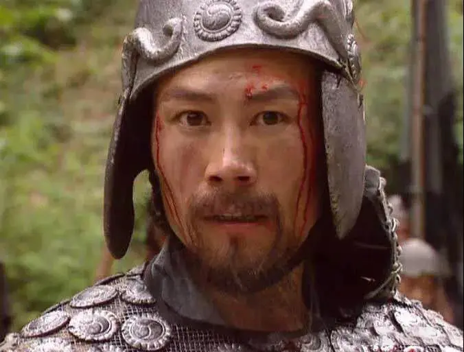 诸葛亮属于晚年得子的那种，一生只有一个亲生儿子叫做诸葛瞻，诸葛瞻后来娶了蜀汉的公