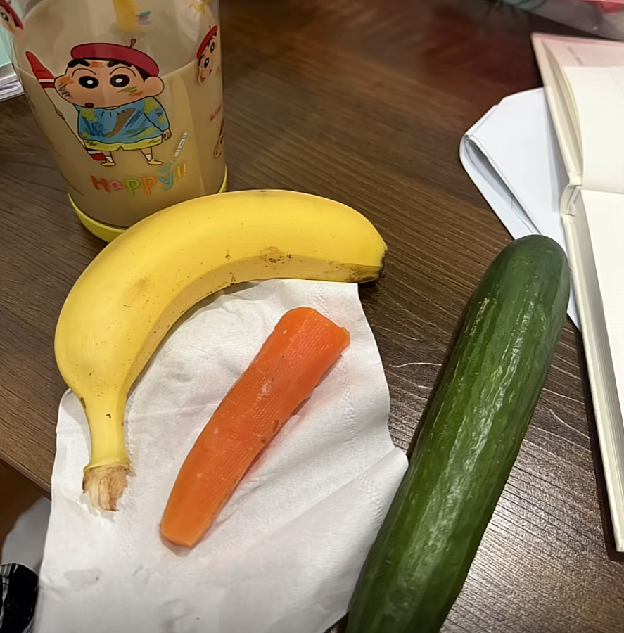 老婆去菜市场买菜，转一圈就买点这个