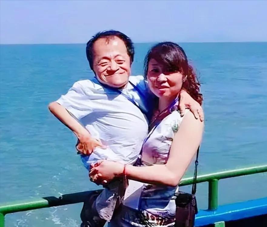 谁能想到，2001年四川那位中石油美女工程师，居然放着铁饭碗不要，顶着全家反对嫁