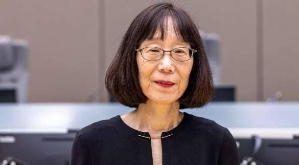 一个日籍法官，成了全球罕见的、同时被美俄制裁的国际法官。而东京憋了一天，才回