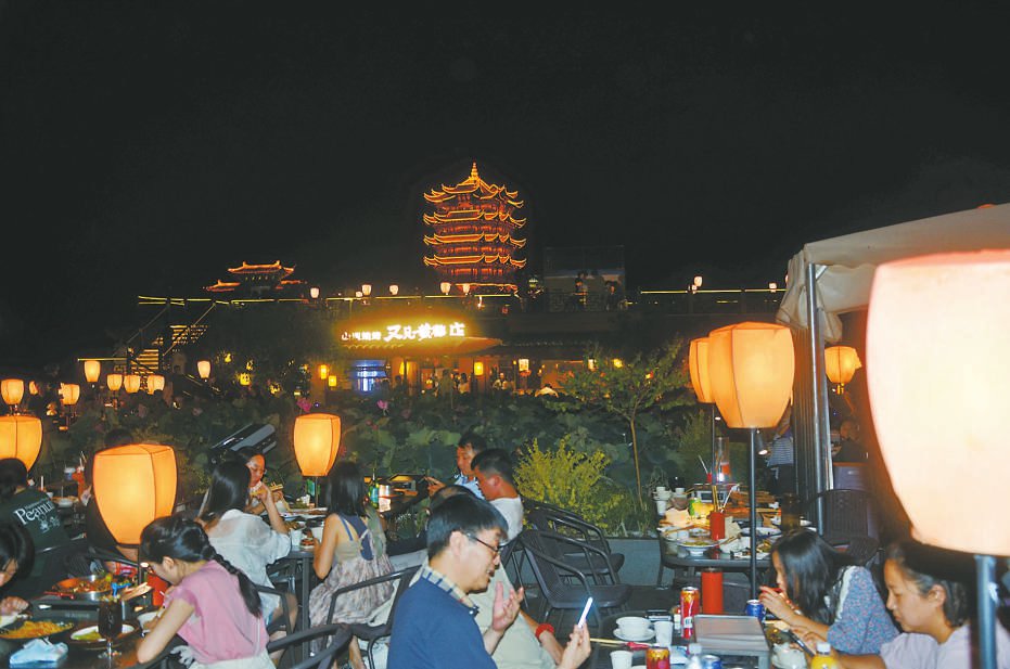 天台经济点亮武汉夜生活