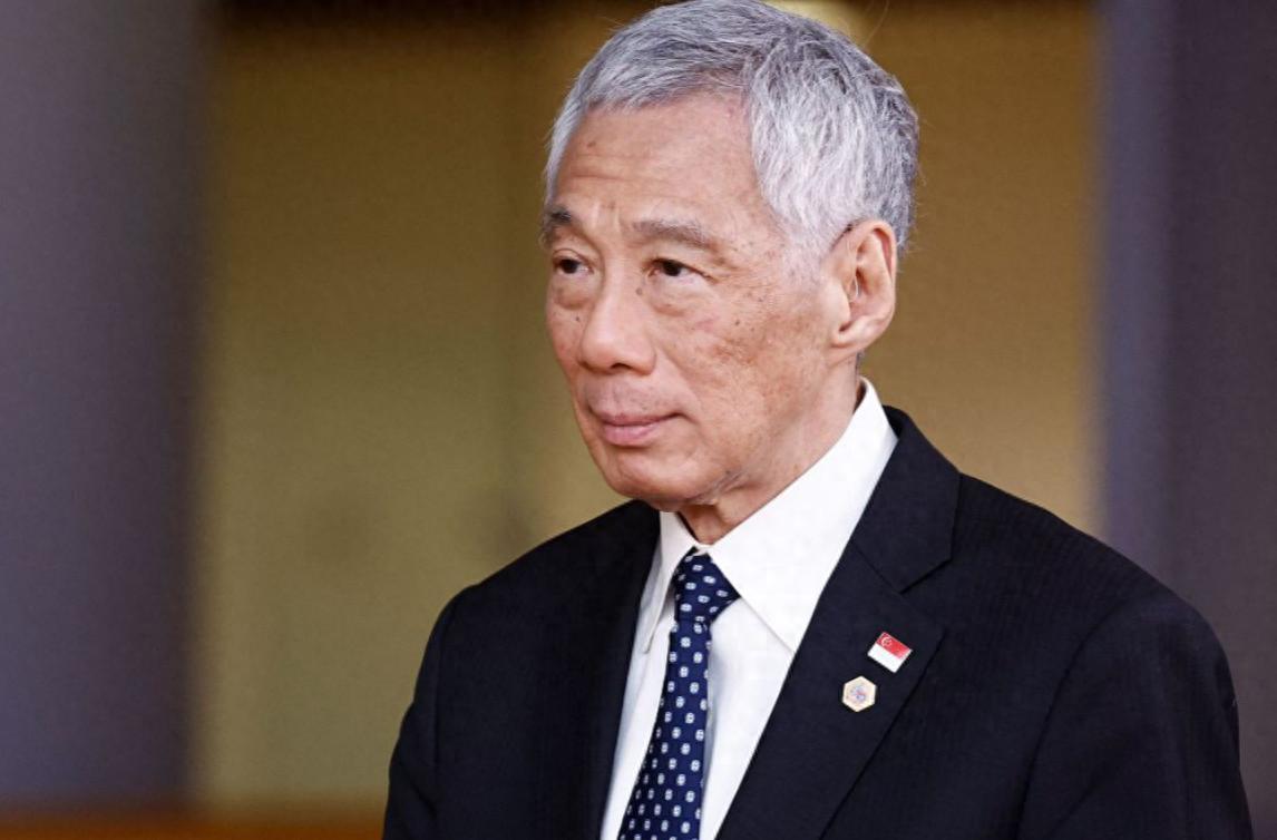 新加坡总理预测：印度经济总量将超中国，一大优势全面占优？新加坡前总理李显龙在