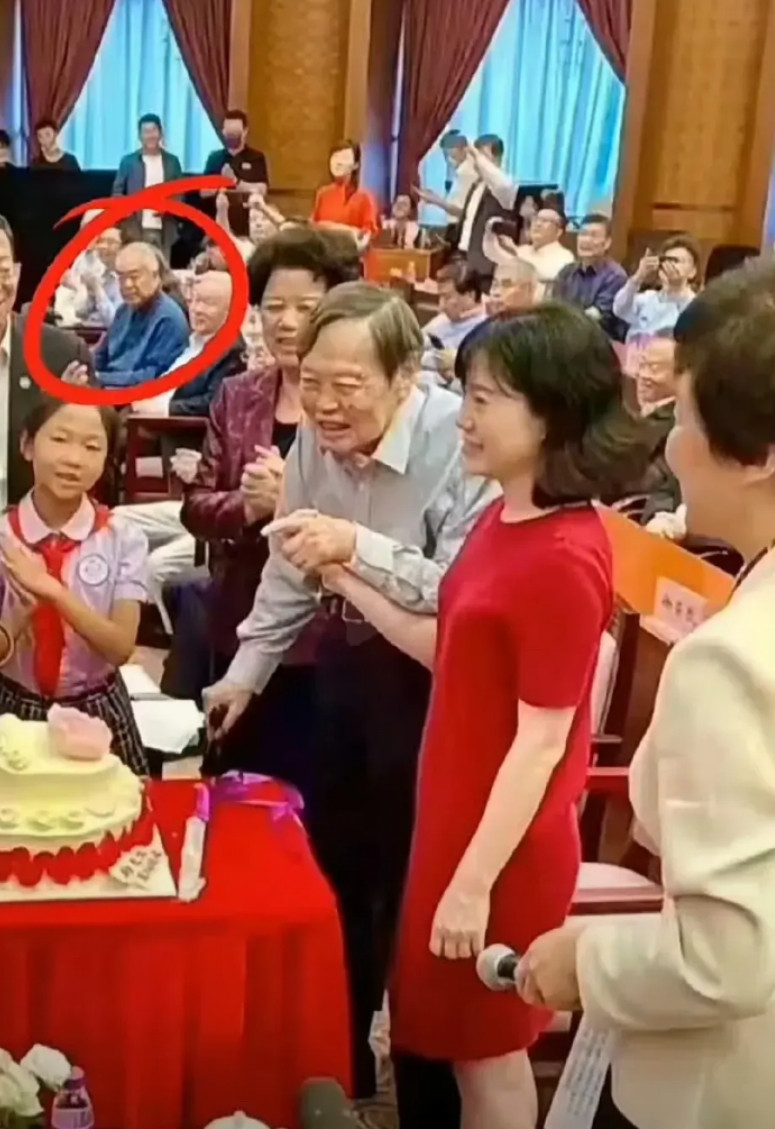 这是破防的照片，谁拍的？