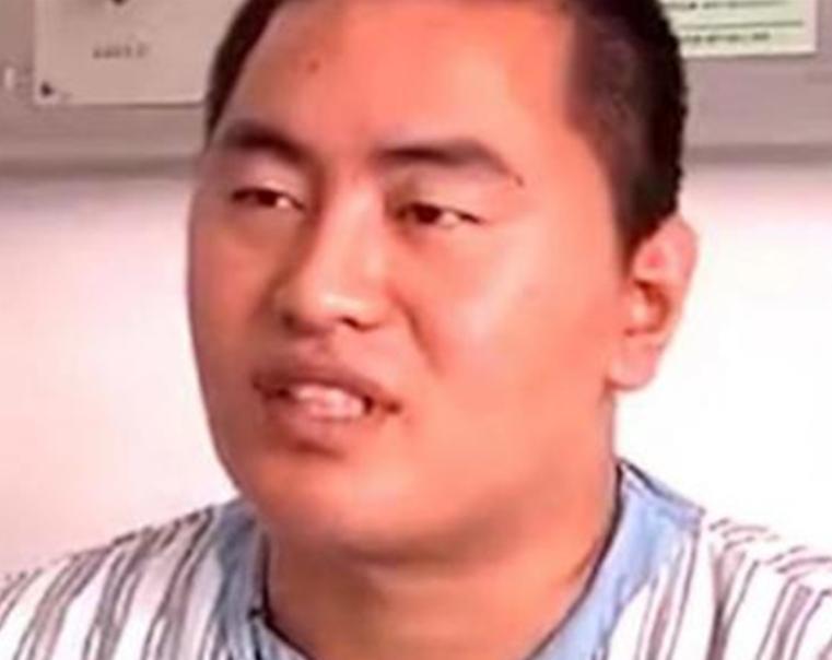 2020年，山东男子双腿被烧焦，只有截肢才能保命，不料，危急关头，医生竟然拿来上