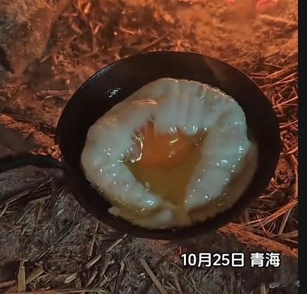 青海80后看过来！这铁勺炒鸡蛋，是不是咱小时候的味儿？我记得我有次感冒了，妈