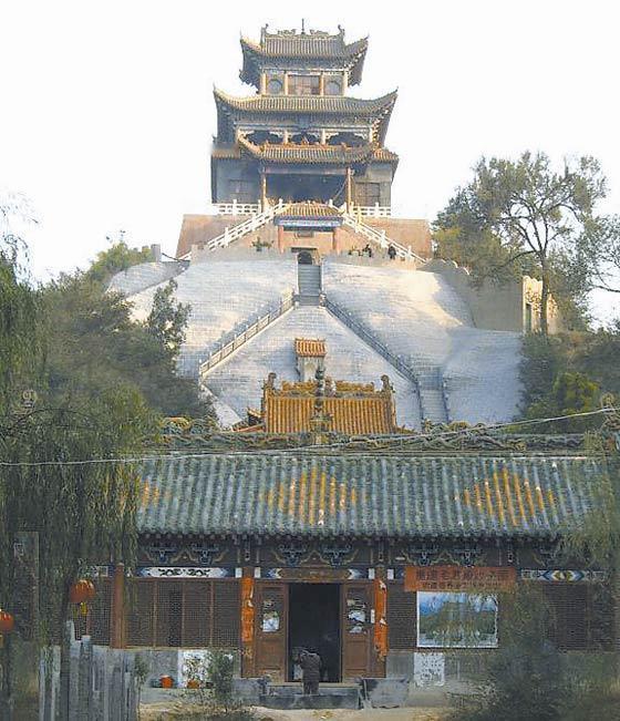 马上荥。主动联络中原，高新，上街区，做强郑州西区，不做地方小皇帝。把心态放到一个