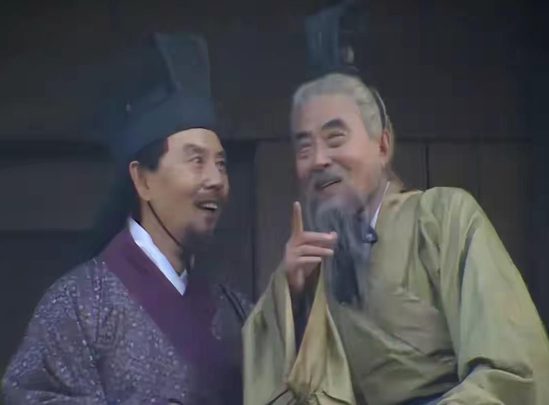 陶谦明明给刘备留了6员大将4个谋士数万兵，为何被吕布反客为主？陶谦在临终前