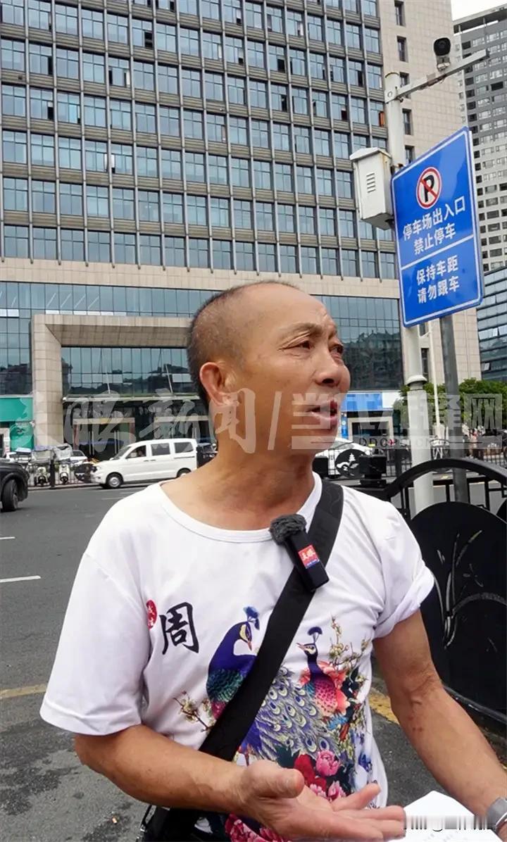 贵阳一电工称在企业兢兢业业干了26年，离职查社保才发现：26年工龄，社保记录竟一