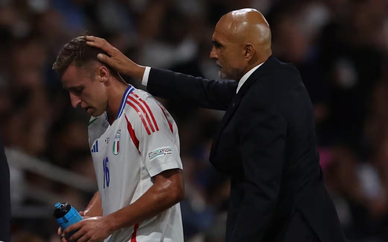 斯基拉：“弗拉泰西表示愿意在明年一月转会尤文图斯！尤文图斯目前正在与弗拉泰西