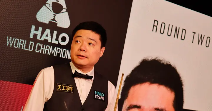 濒临出局!丁俊晖手感冰冷惨遭11连鞭,1-11落后布雷切尔!