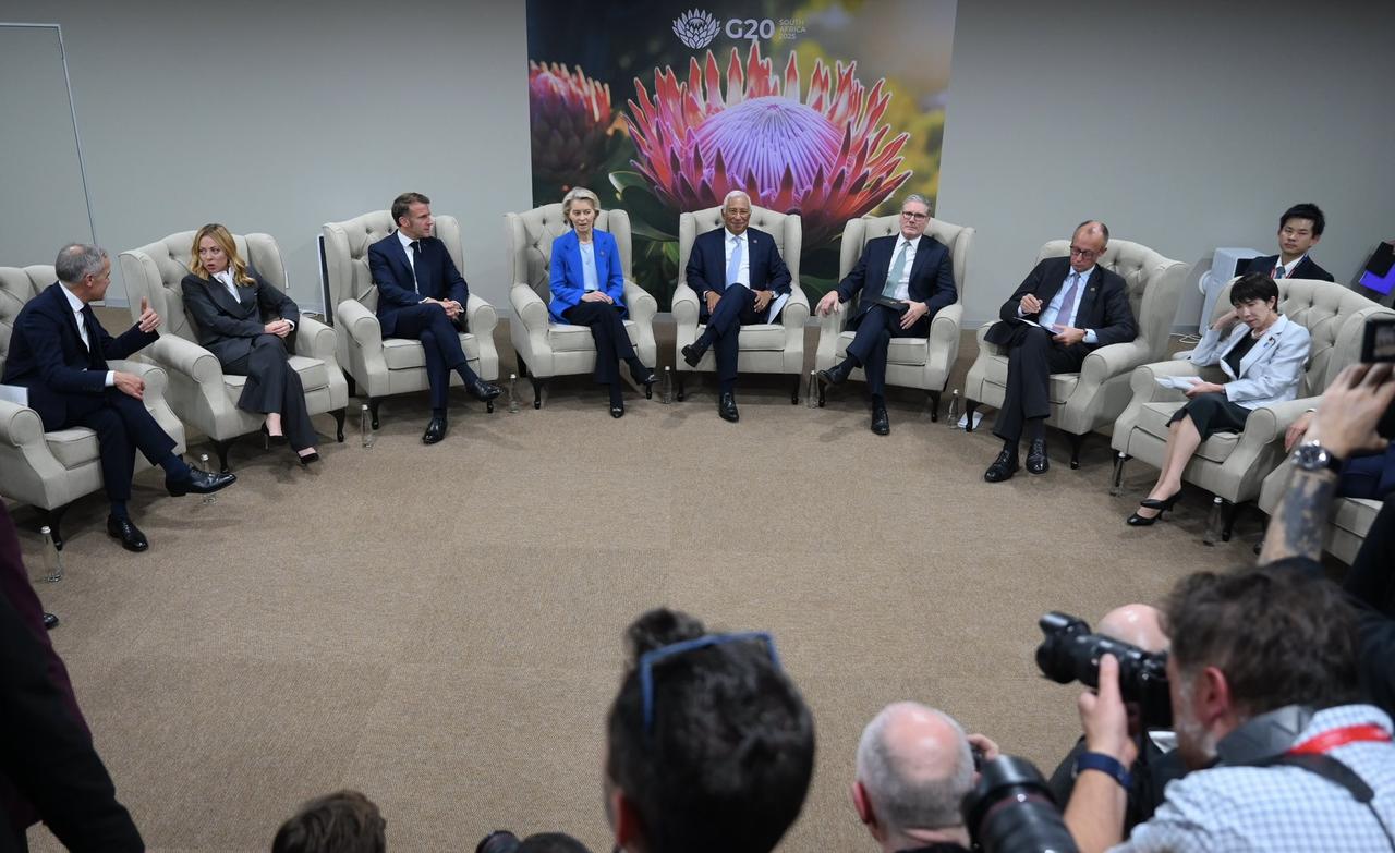 11月22日，20国集团峰会第一阶段的会议正在南非举行。一个很有趣的动向是，成员