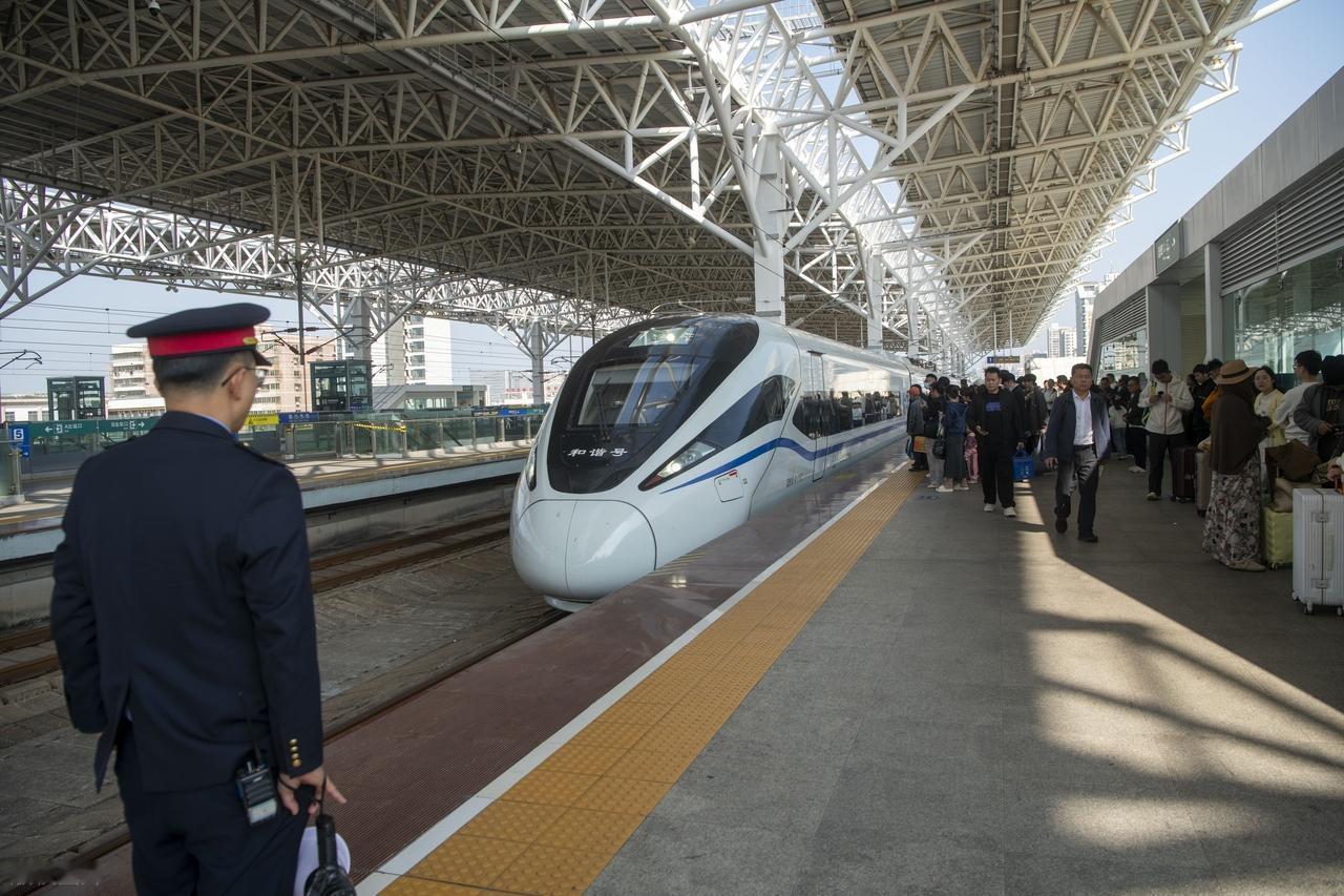 2月2日，2026年春运正式开启，不少人发现今年车站没那么拥挤。核心原因