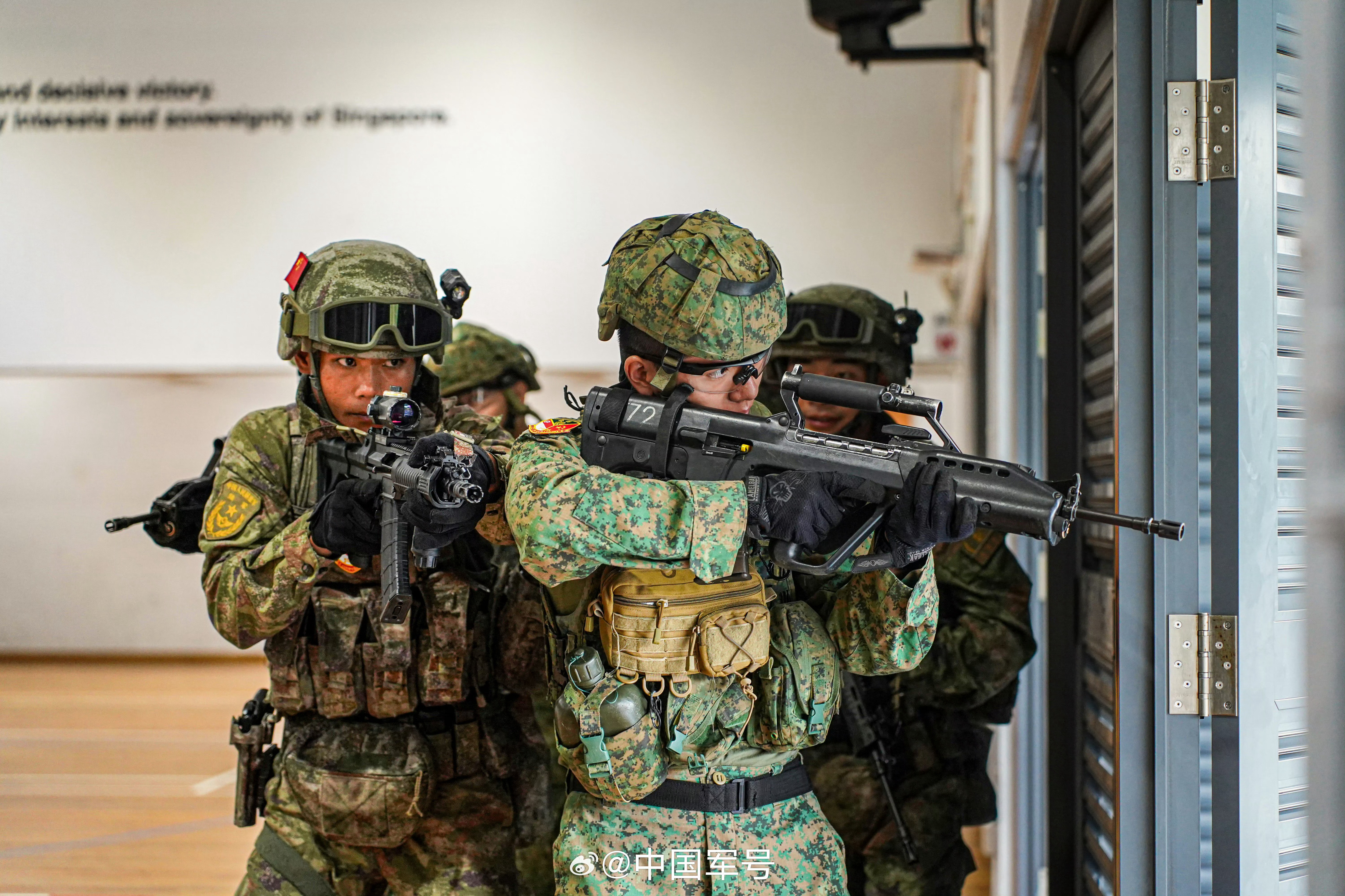 74集团军某部，应该是红一团部队；整体造型和中新合作2025的中方参训单位对得上